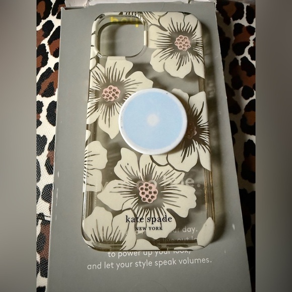 kate spade Other - kate spade White Floral iPhone Case with Grip